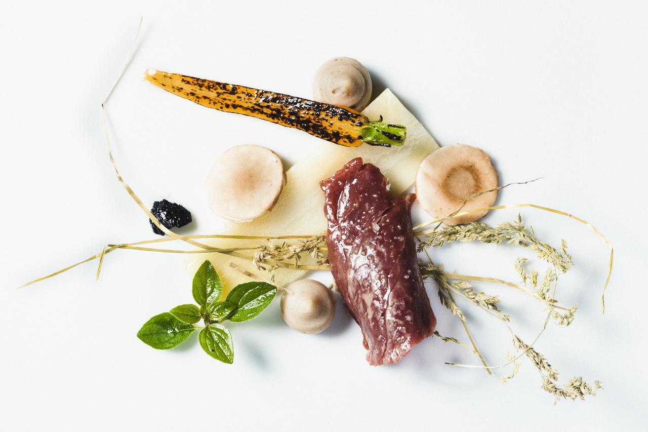 Logis Hotel Du Morvan - Restaurant La Table De Jerome Luzy Dış mekan fotoğraf