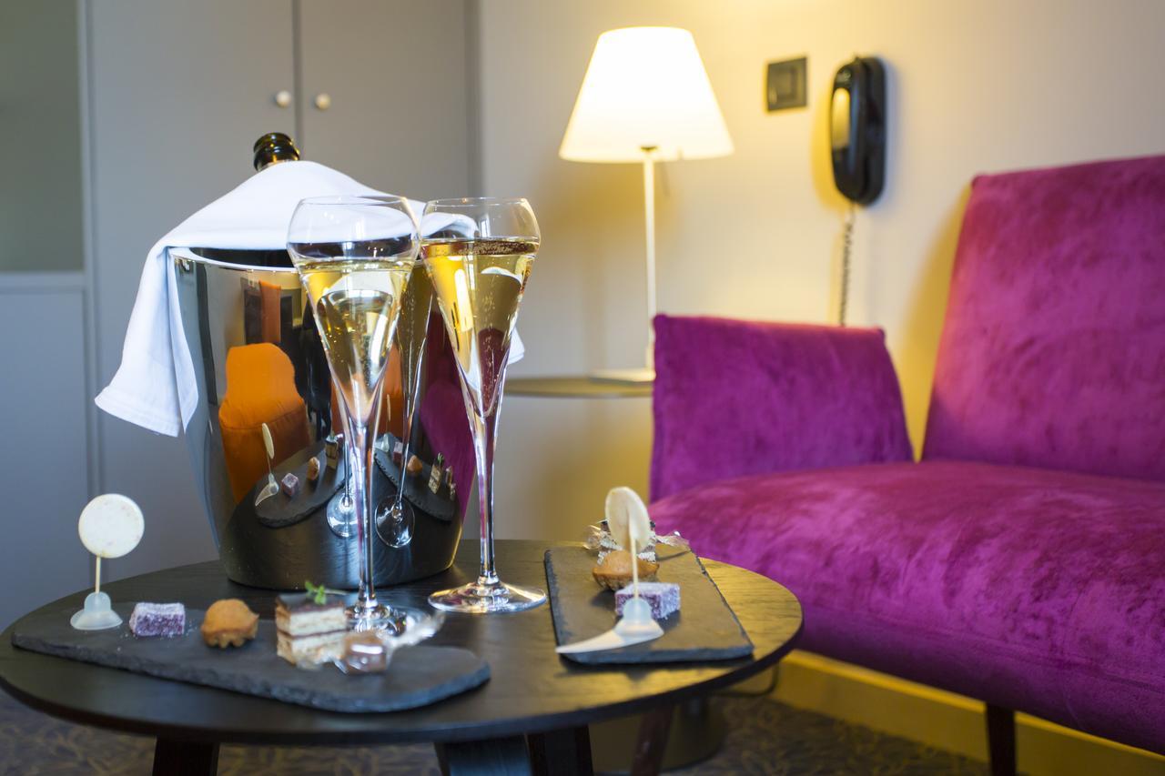 Logis Hotel Du Morvan - Restaurant La Table De Jerome Luzy Dış mekan fotoğraf